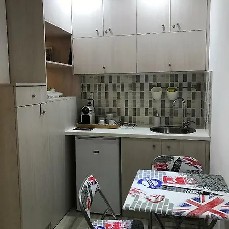Apartment Thes-lovely Studio